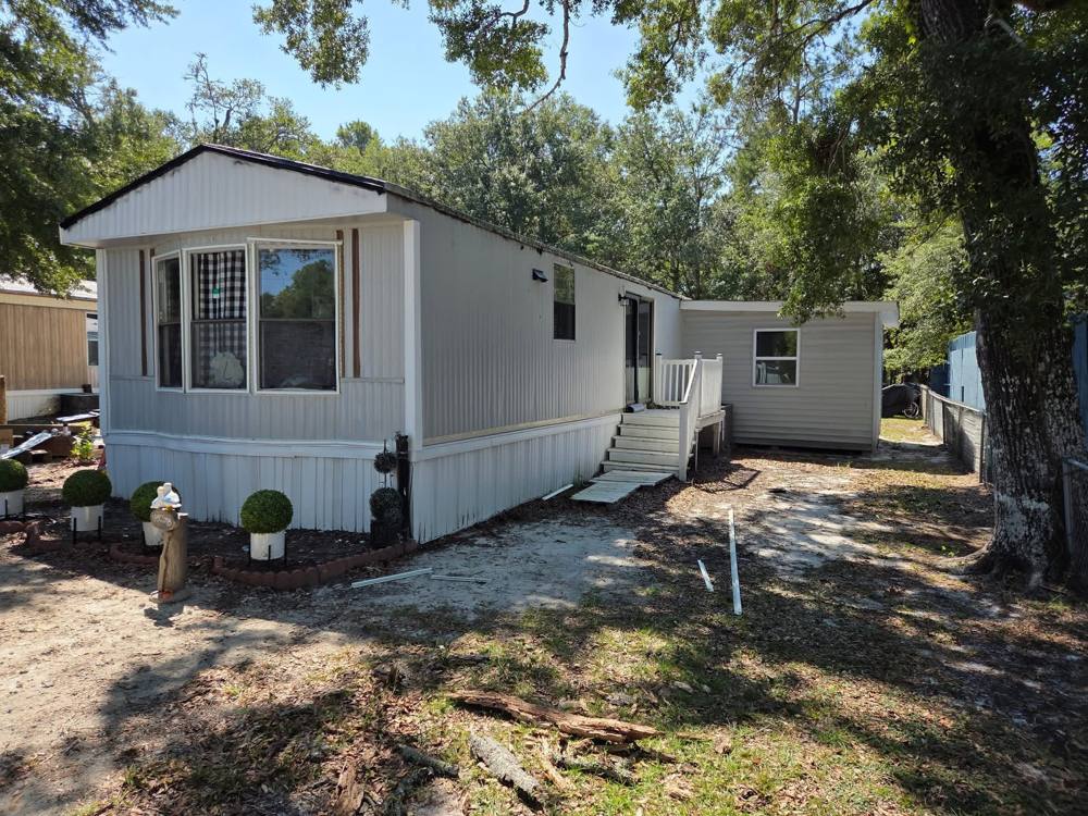 Trailer exterior before